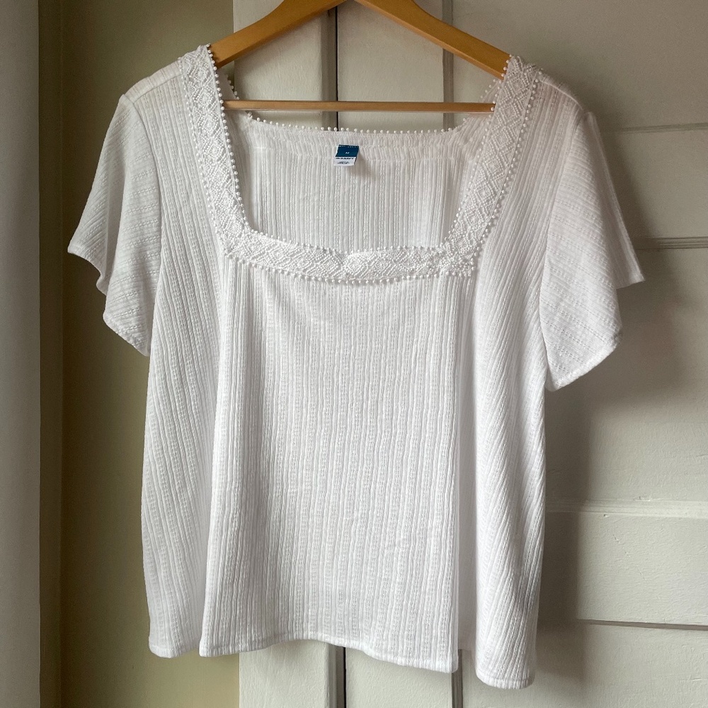 Detailed white top, Old Navy, size M